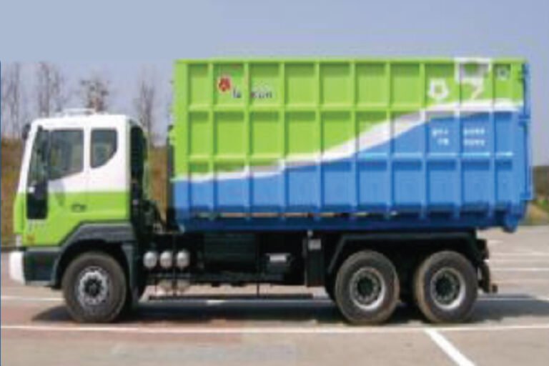 NOVUS 6×4 garbage dump truck